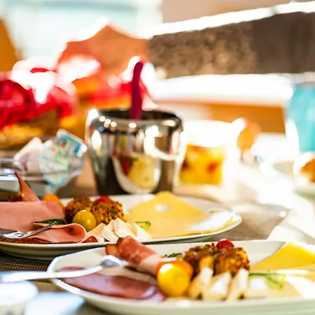 Guest house Pulverhuette Gaestehaus Im Egapark - Ein Projekt Der Lebenshilfe Service Ggmbh